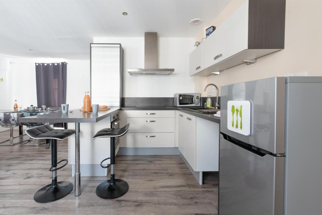 Ker Uhel - Charmant Appartement Plein Centre Saint-Renan Exteriör bild